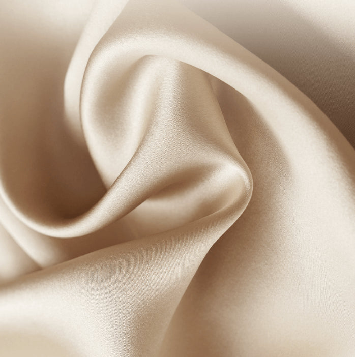 The Nightstand Kit: Cream Mask + 2 Essentials Oils